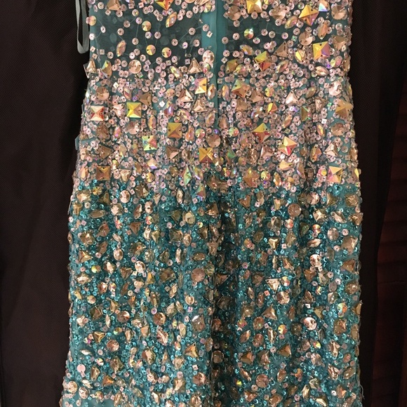 Joseph Ribkoff Mermaid Prom/Wedding Dress - Picture 8 of 13